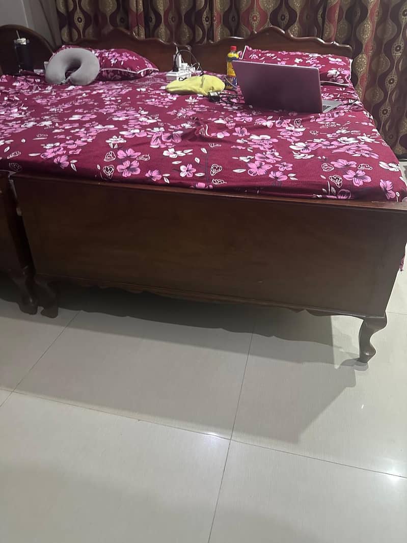 2 single beds 1