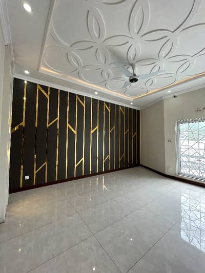 Hot Location Kanal Triple Story House For Rent