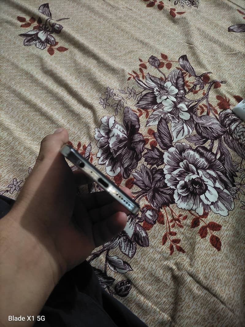 Tecno CAMON 20 0