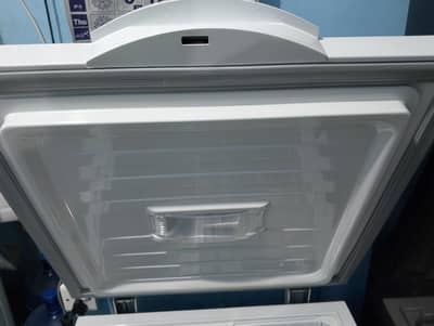 Dawlance inverter deep freezer in warranty O333-3O23325