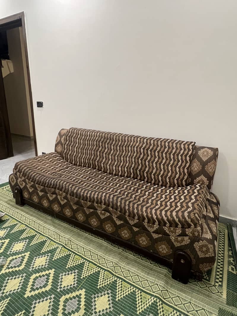 Sofa 5 seater 1