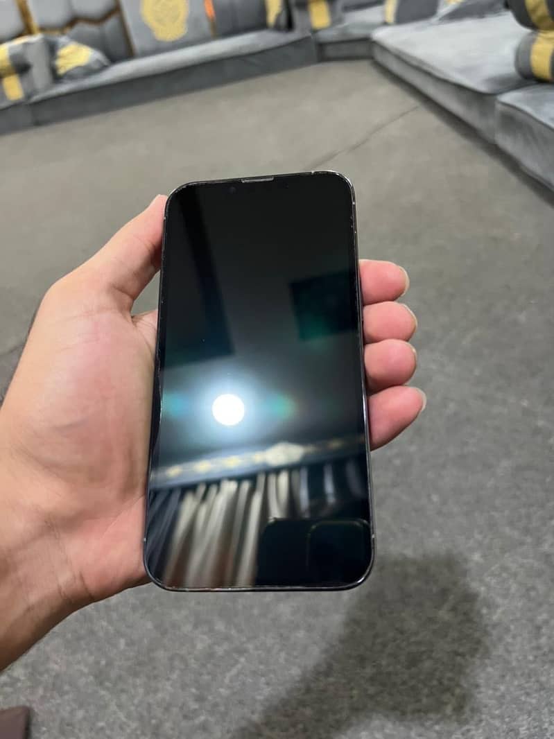 Apple iPhone 13 Pro 4