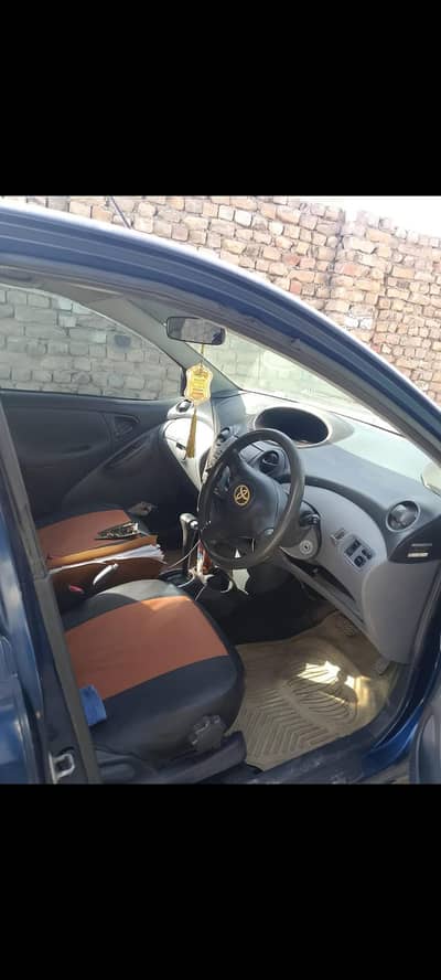 Toyota Vitz 2002