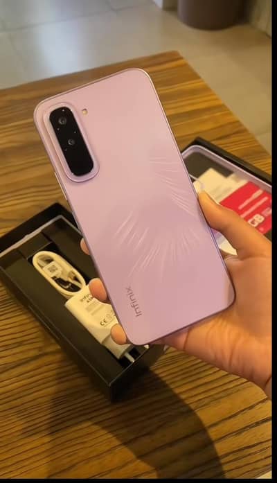 Infinix hot 70