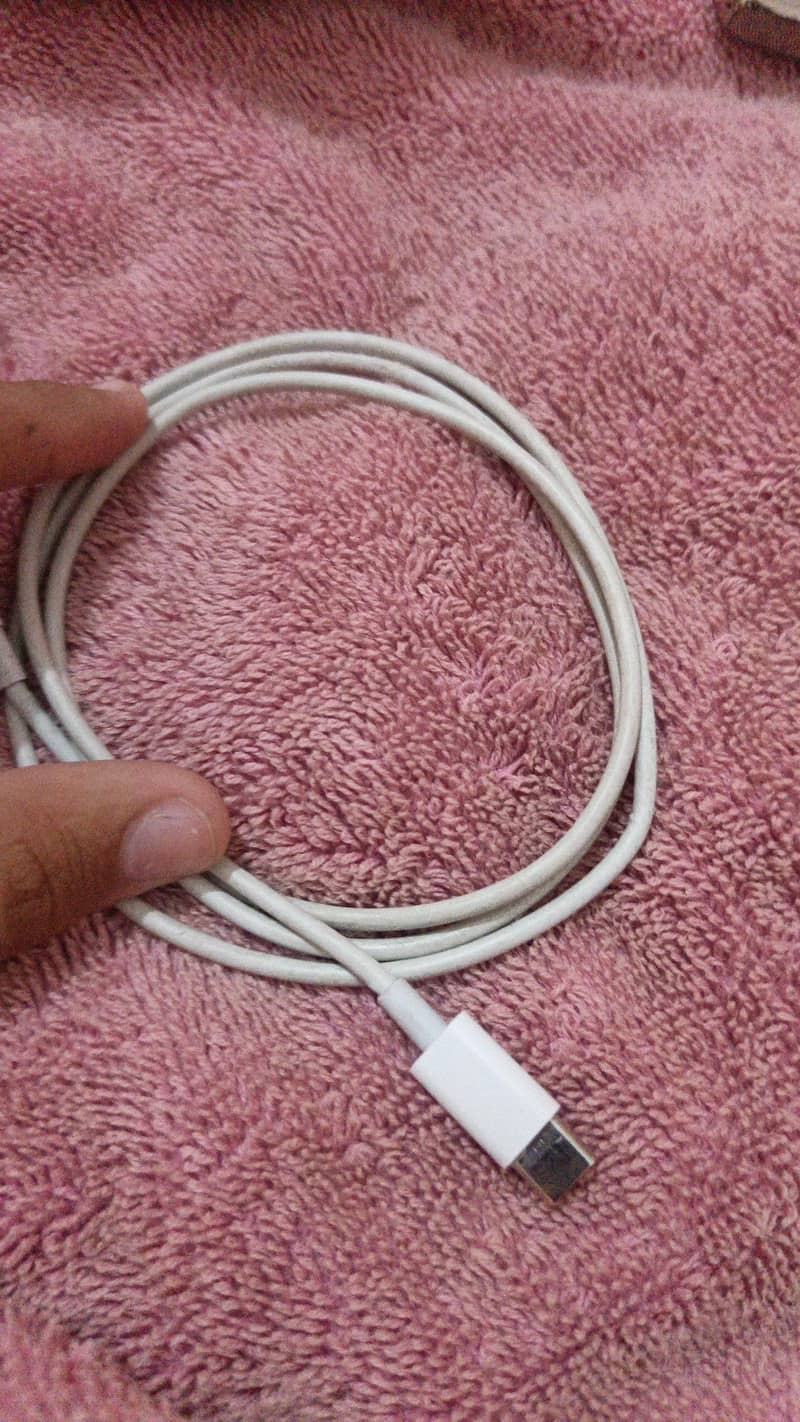 charger + cable 0