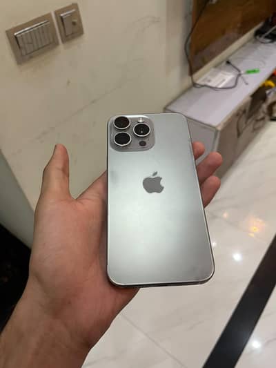 Apple iPhone 15 Pro Max