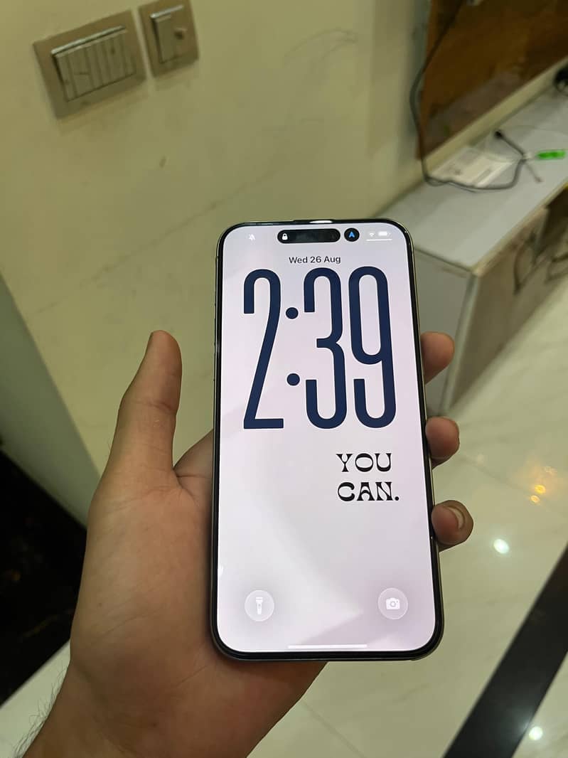 Apple iPhone 15 Pro Max 2