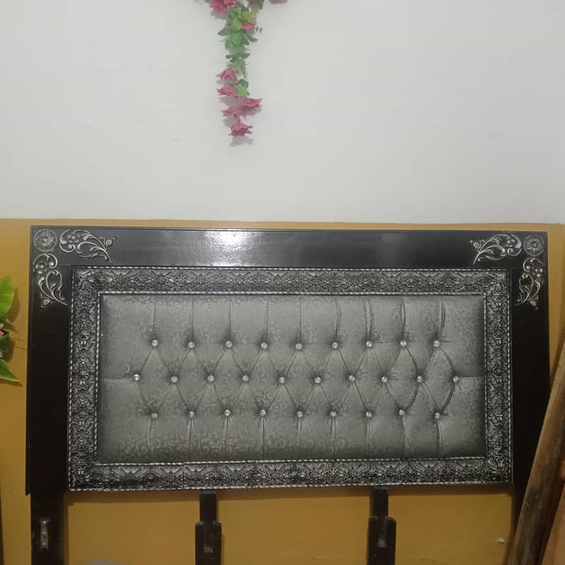 double bed with dressing table 2