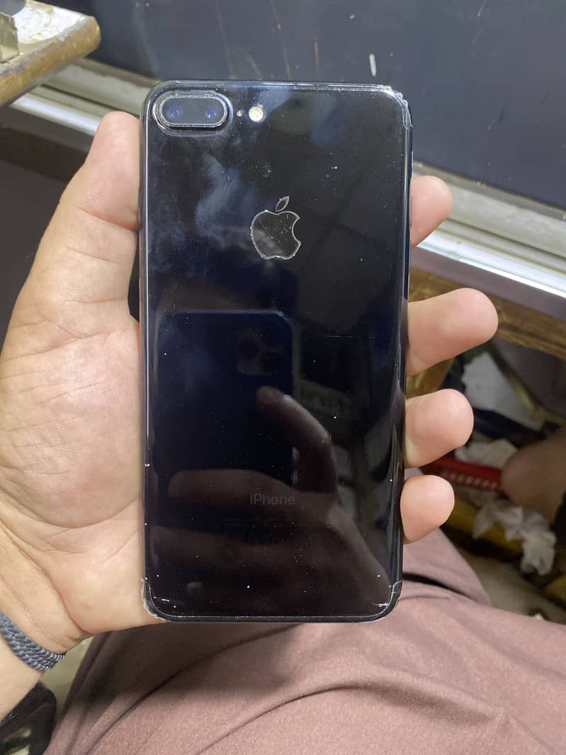 Apple iPhone 7 Plus 0
