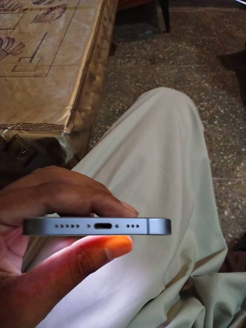 Apple iPhone 14 8