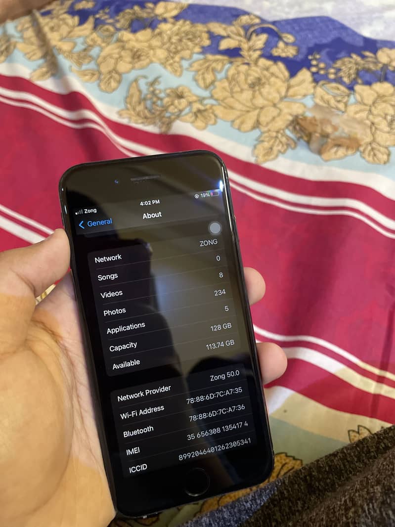 Iphone 7 with box 2