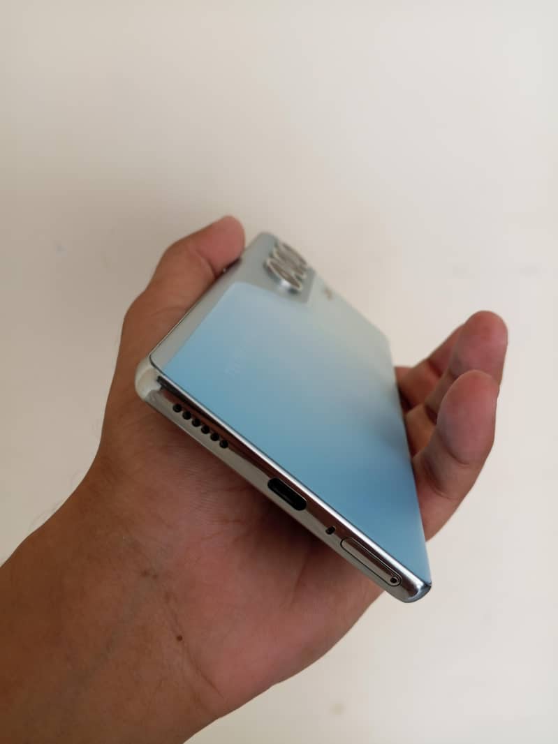 Techno camon 40 pro 3