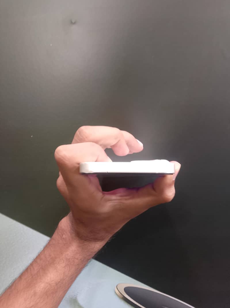 Apple iPhone 13 3