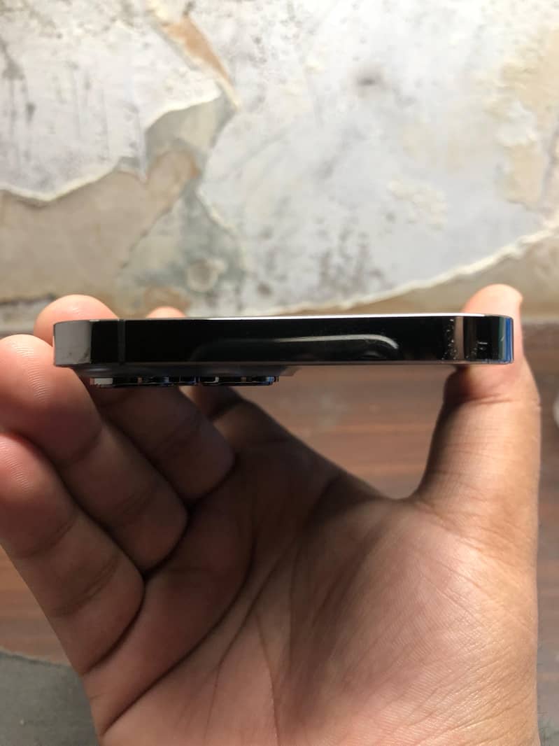 Apple iPhone 13 Pro Max 5