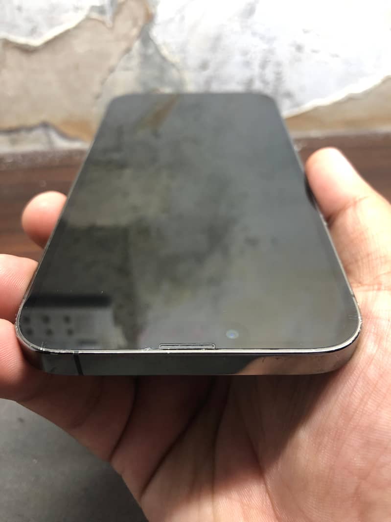 Apple iPhone 13 Pro Max 6