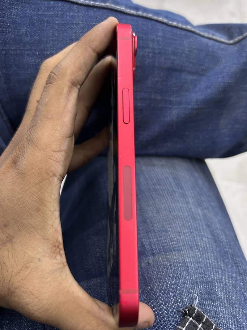 Apple iPhone 14 4