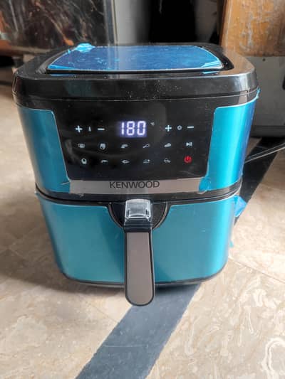 Air Fryer 12.5 Liters just Few Times used