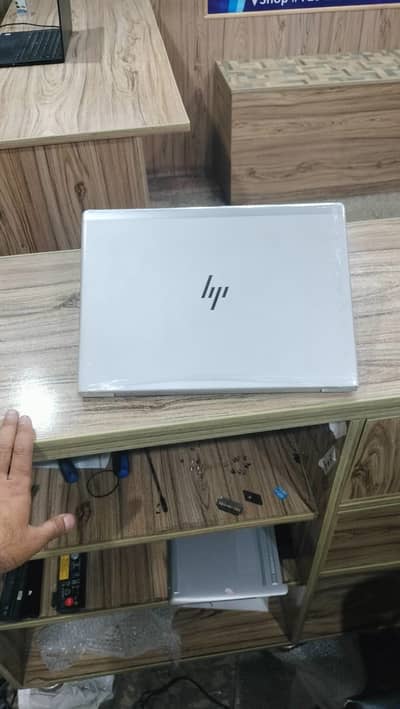 HP LAPTOP NEW LOGO