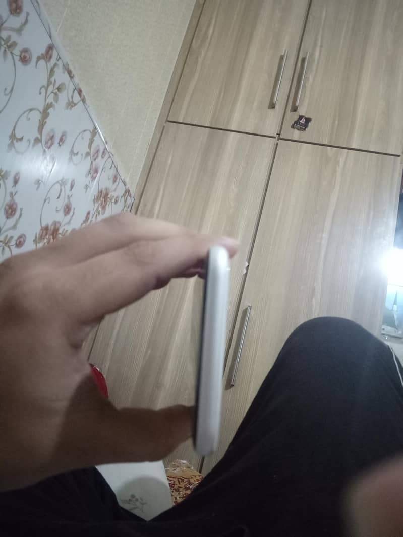 Apple iPhone SE 5