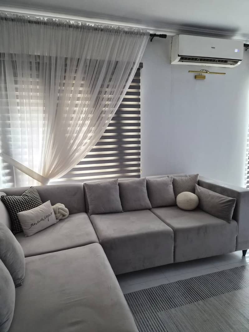 L shaped sofa excellent condition 2