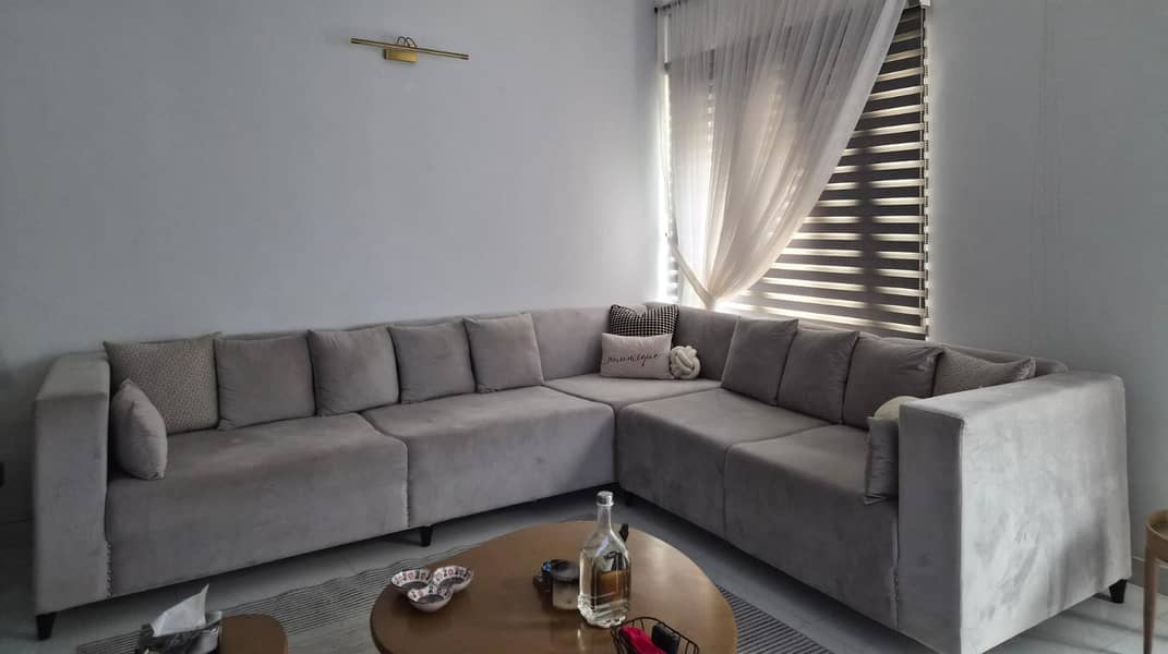 L shaped sofa excellent condition 4