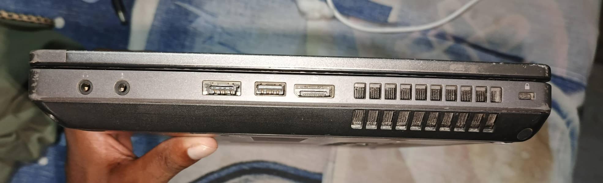 hp ProBook 3