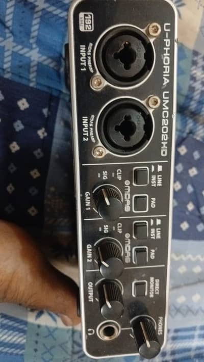 Behringer UMC 202HD