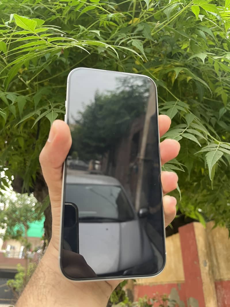 Apple iPhone 16 Pro Max 5