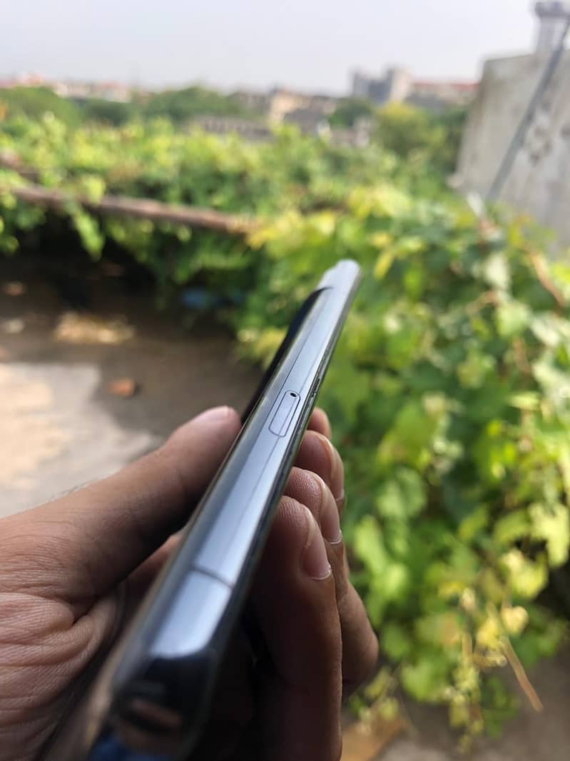 Google pixel 7 pro 4