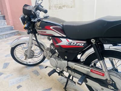 Honda Cd 70 Black colour Condition 10/10 Modal 25/26 Number laga hova