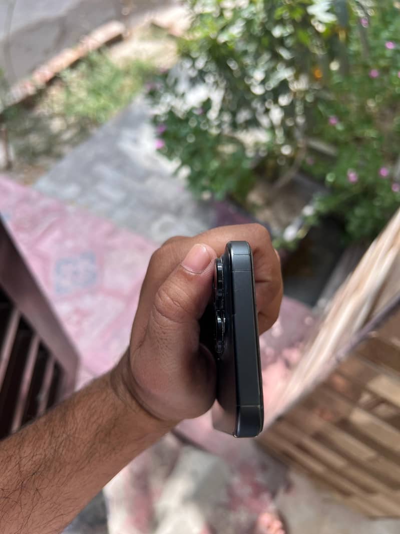Apple iPhone 15 Pro 5