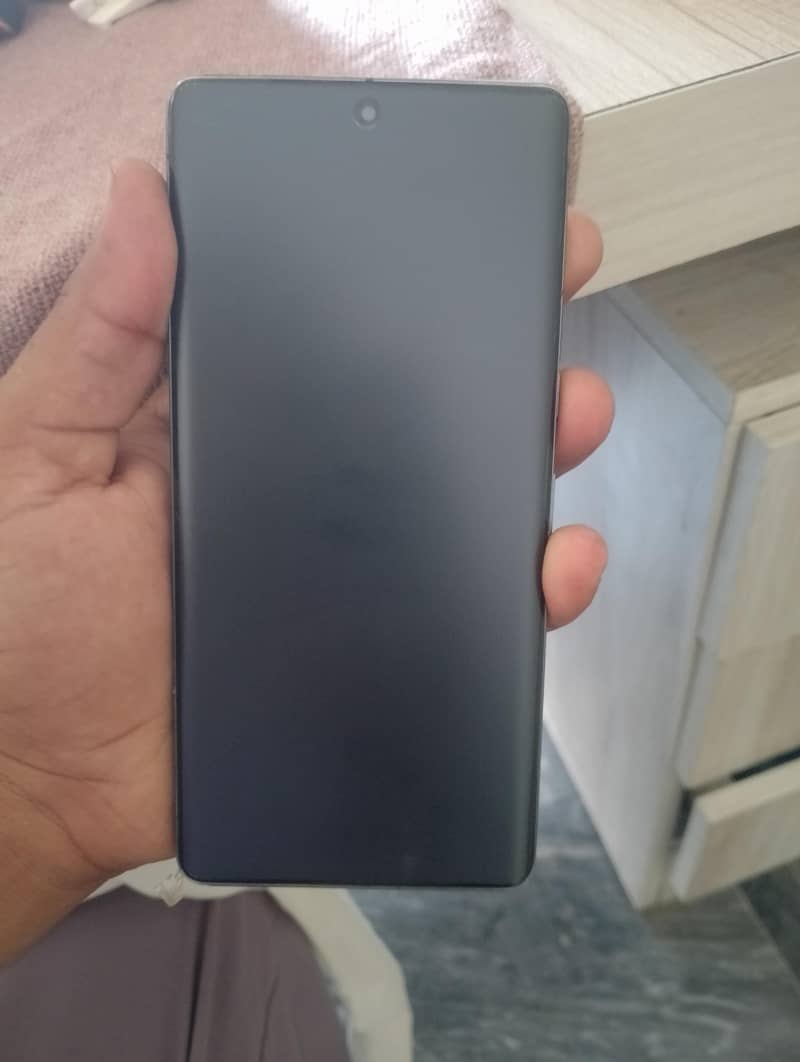 Google Pixel 7 Pro. . . 0302 7331088 1