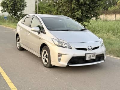 Toyota Prius S Led 2014 Model 2018 Import First Owner Total Genuine