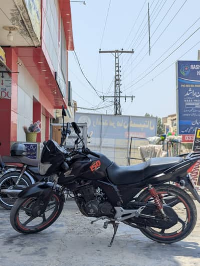honda 150 in good  condition. . . new tyre installed before 1 week