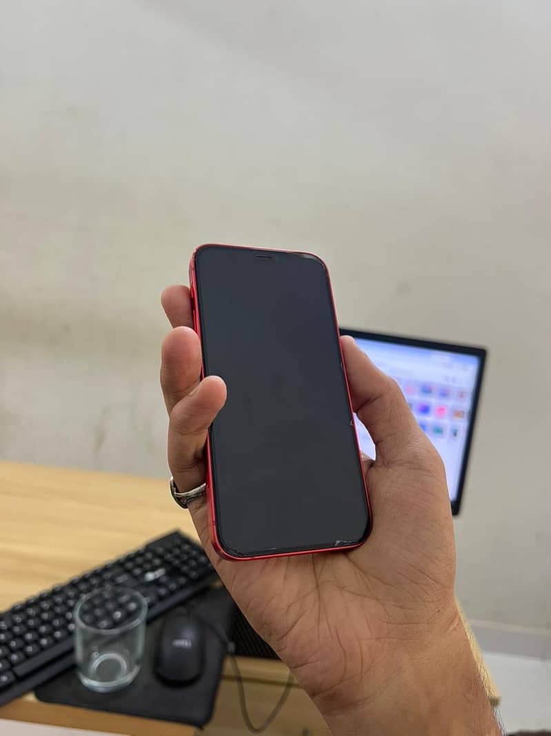 Apple iPhone 12 mini 6