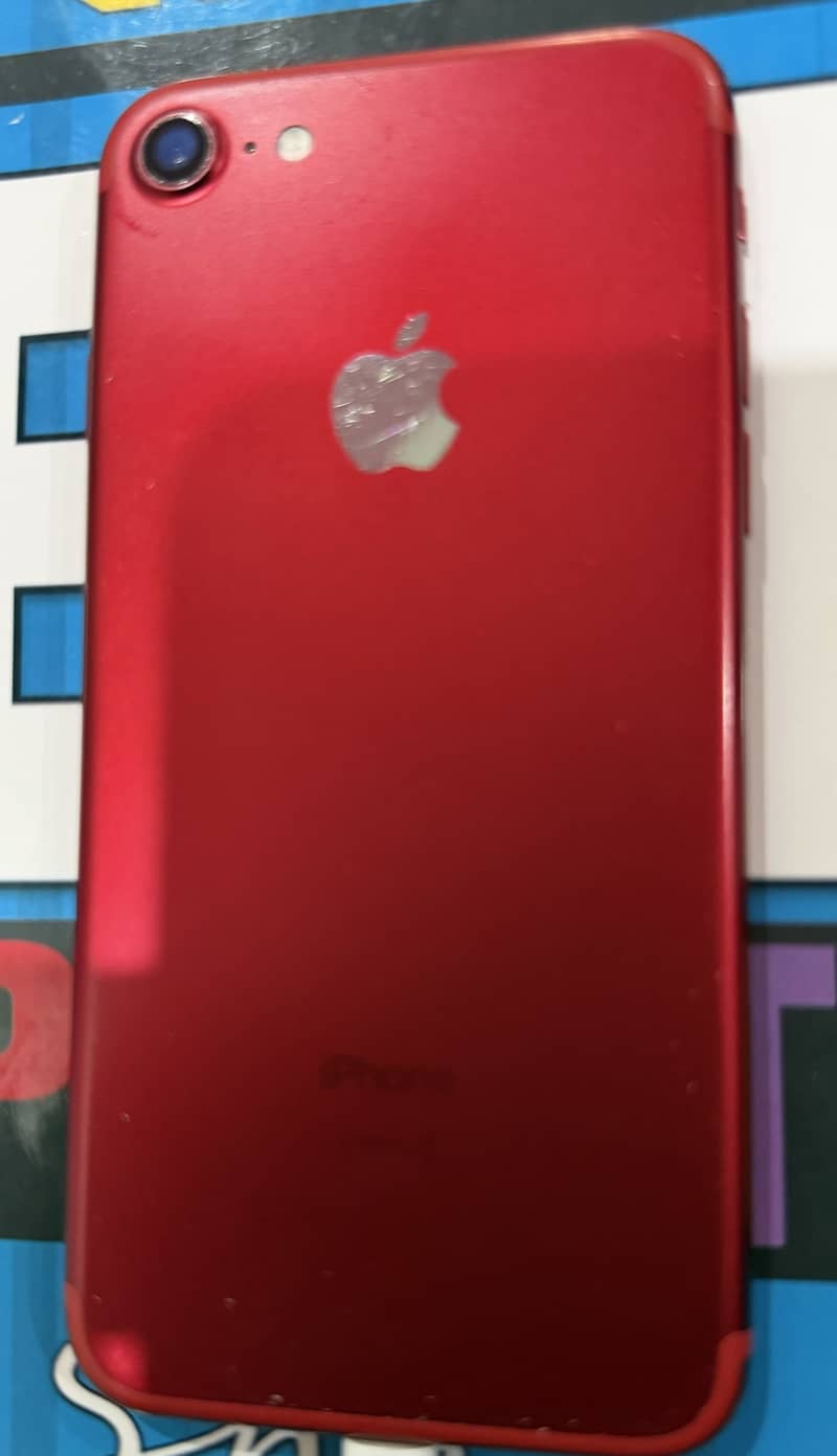 Apple iPhone 7 0