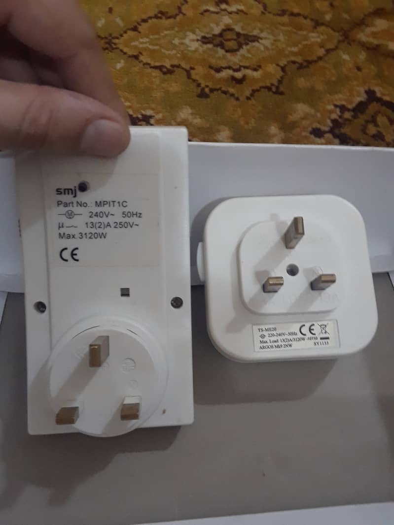 Automatic ON and OFF Programmable Timer Smart plugs 17
