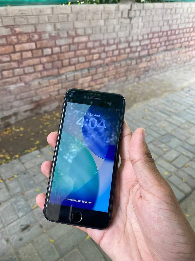 Apple iPhone SE 3