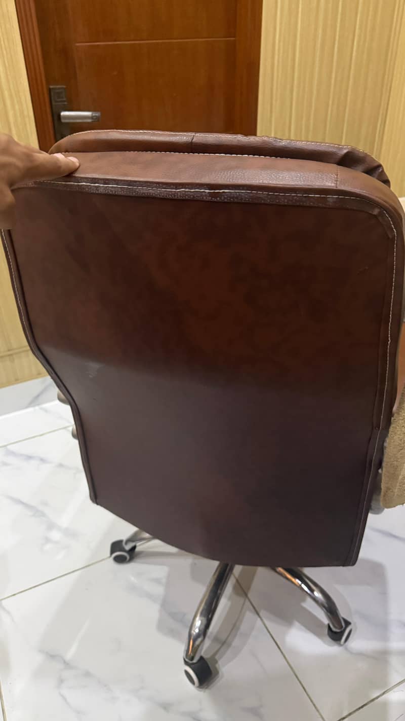 Chair 0