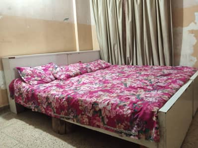 king bed