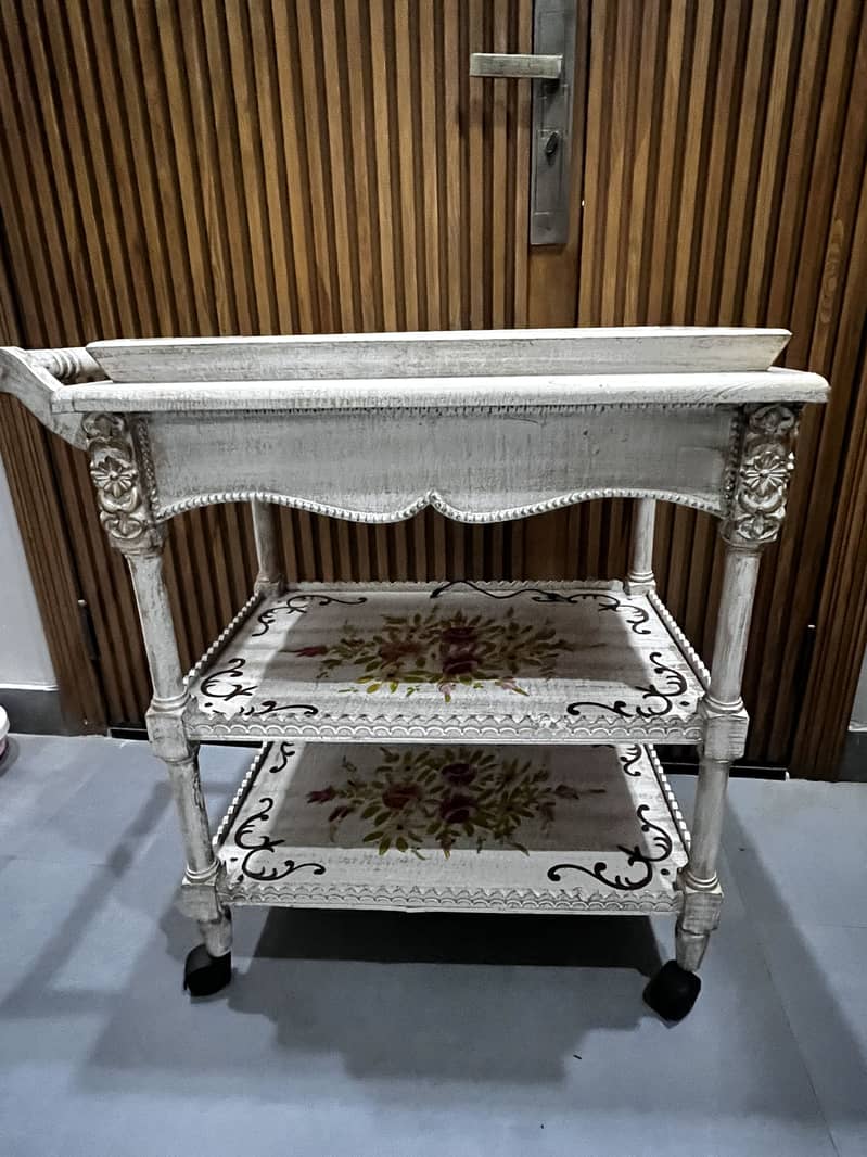 Tea trolley 0