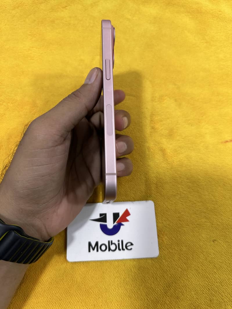 Apple iPhone 15 4