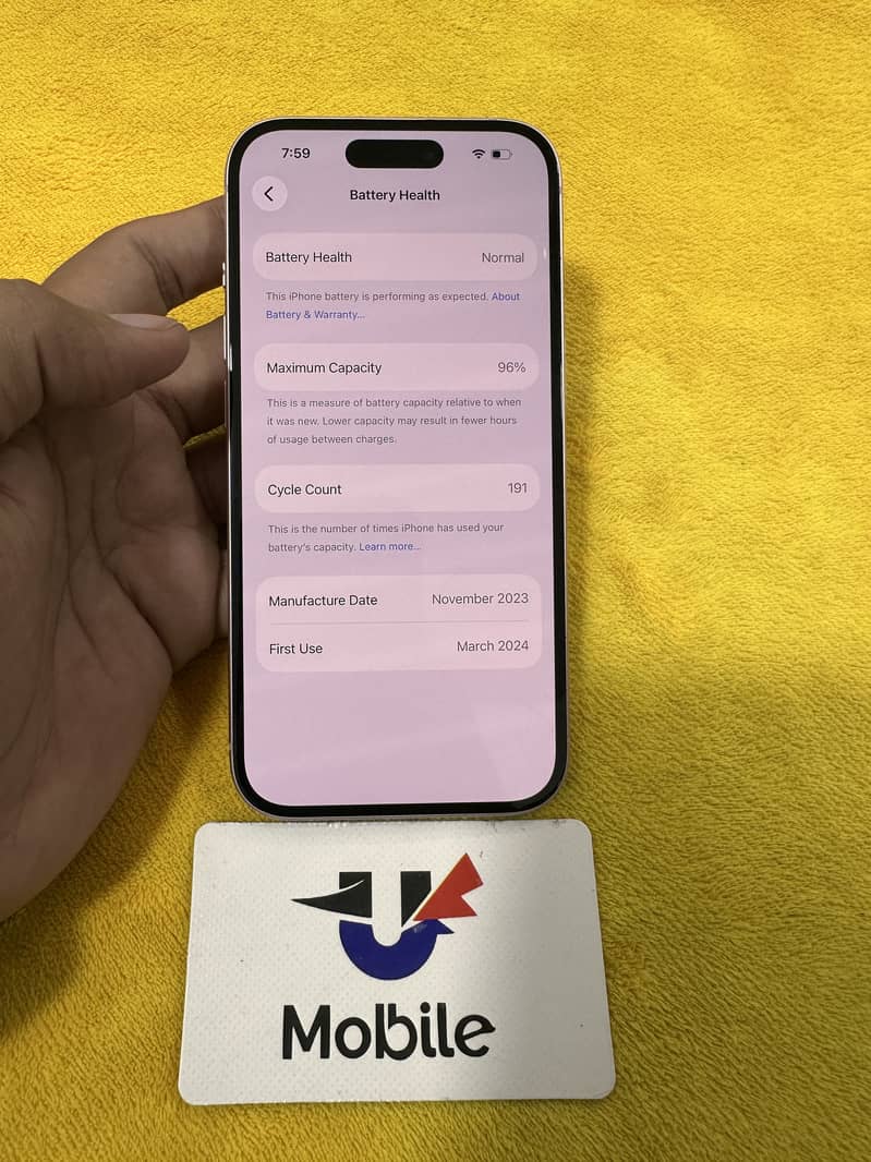 Apple iPhone 15 8