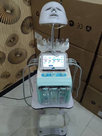 Hydra facial 7 in 1