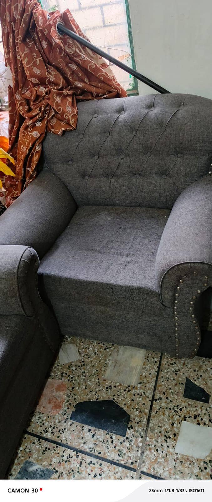 Lash condition Sofa Set 2