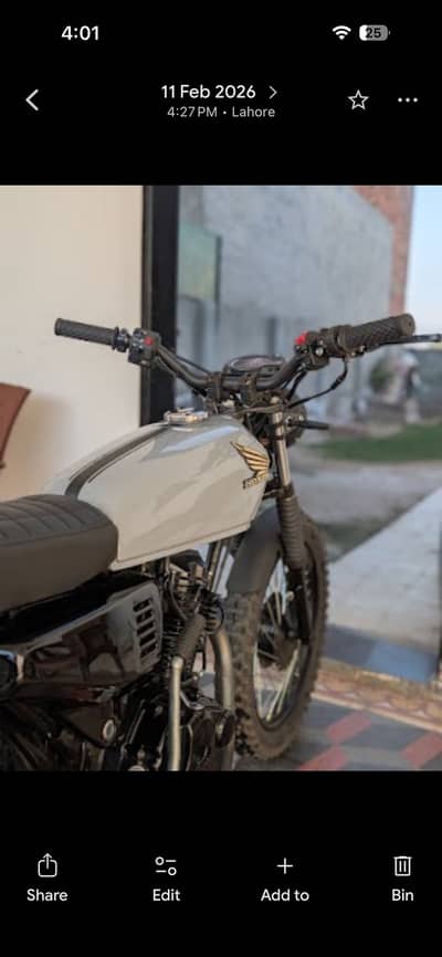 Scrambler 125 all parts are genuine high quality for details whatsapp
