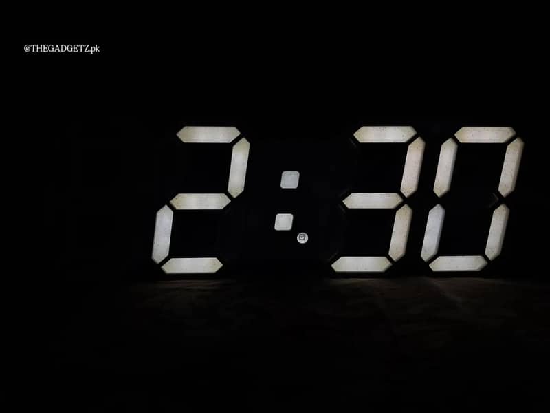 kogan clock led controlable by app 3