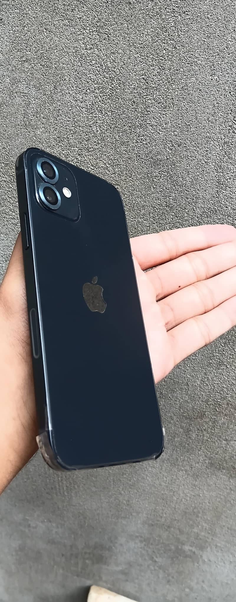Apple iPhone 12 0