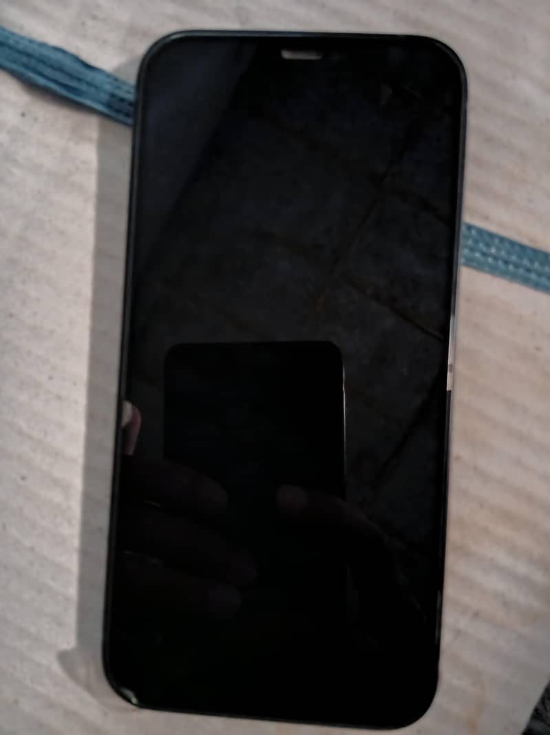 Apple iPhone 12 3