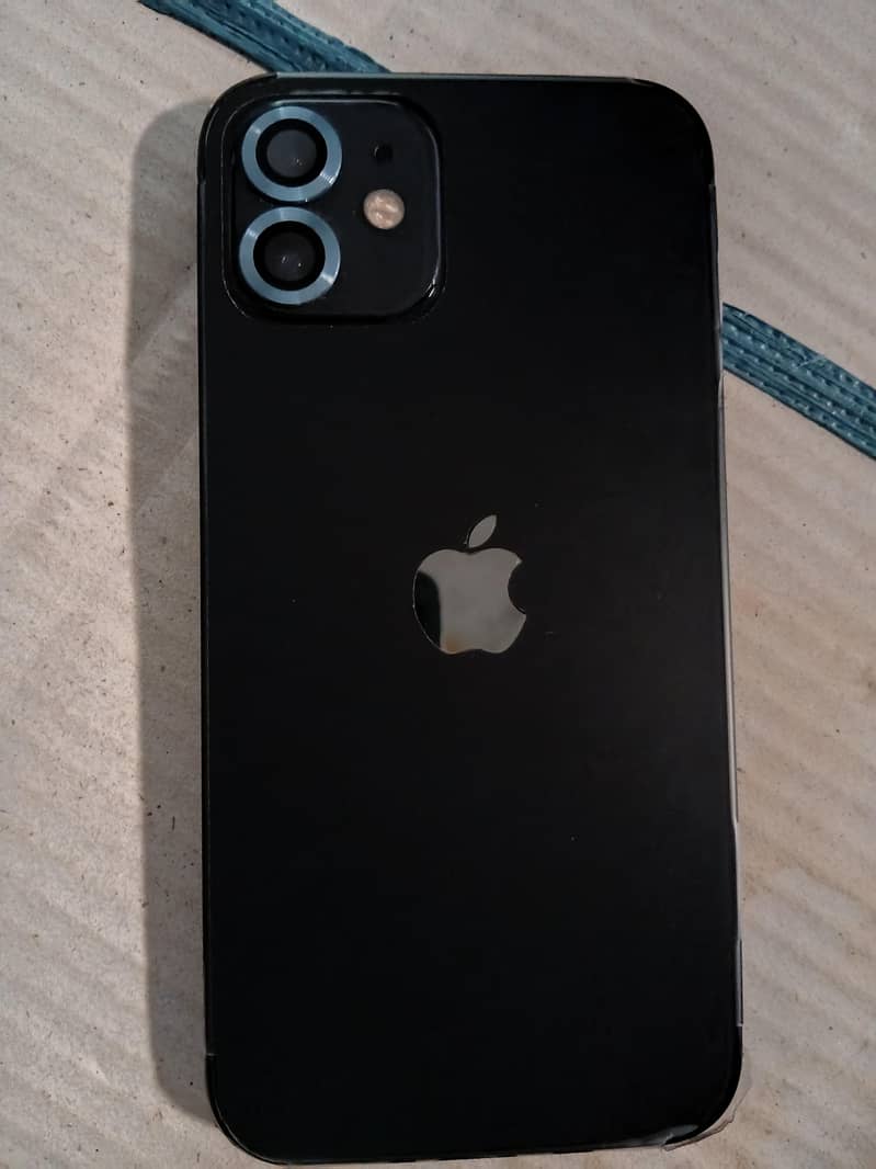 Apple iPhone 12 4